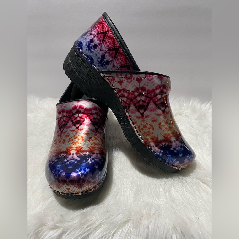 Dansko XP 2.0 Clogs - Picture 3 of 7